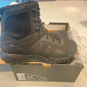 Size 10.5 Men’s Under Armor Boots